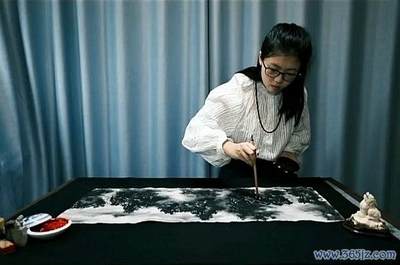 墨香里的17岁：方紫印国画田地